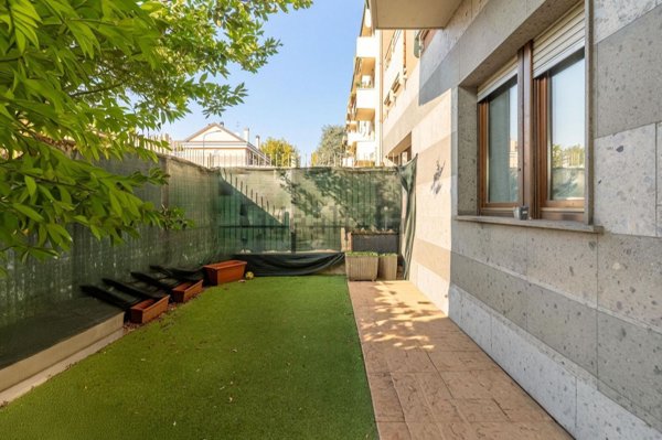 appartamento in vendita a Milano in zona Garegnano