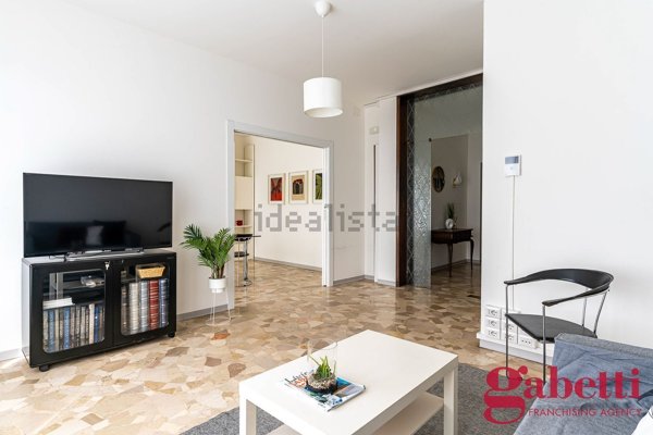 appartamento in vendita a Milano in zona Città Studi