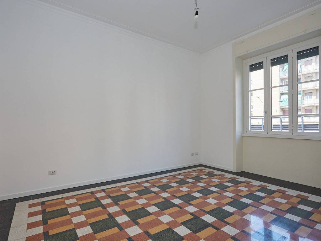 appartamento in vendita a Milano in zona Cagnola