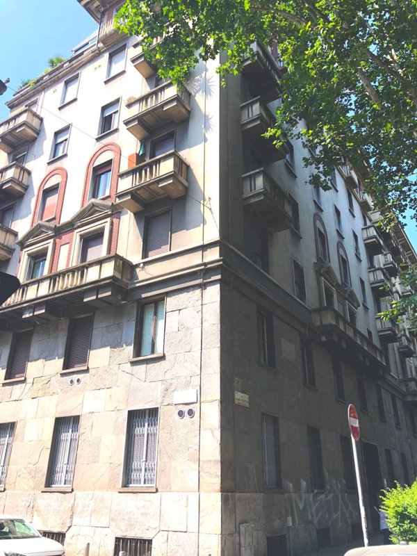 appartamento in vendita a Milano in zona Bocconi