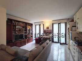 appartamento in vendita a Milano in zona Monluè