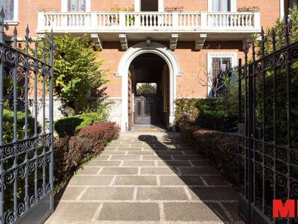 appartamento in vendita a Milano in zona Città Studi