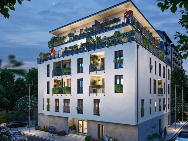 appartamento in vendita a Milano in zona Adriano