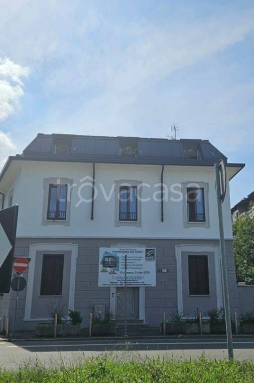 appartamento in vendita a Milano in zona Quarto Cagnino