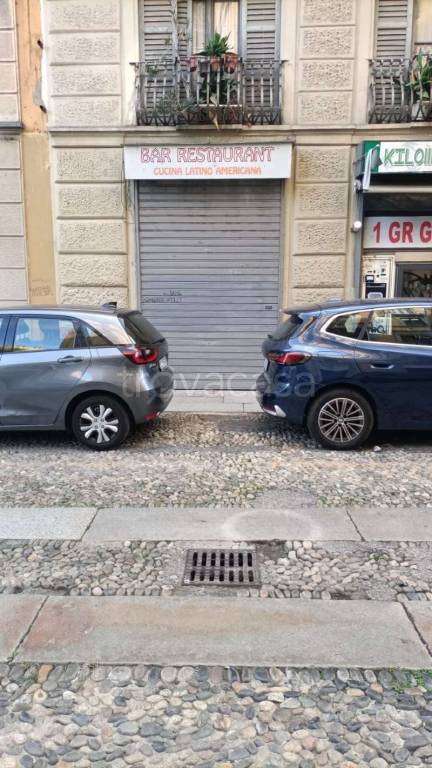 negozio in vendita a Milano in zona Porta Ticinese
