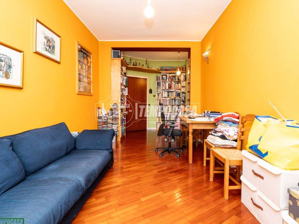 appartamento in vendita a Milano in zona Crescenzago
