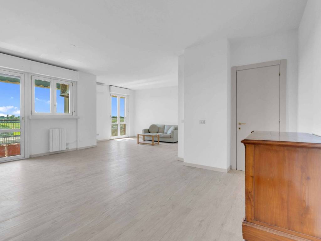 appartamento in vendita a Milano in zona Famagosta