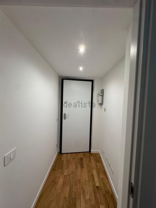 appartamento in vendita a Milano in zona Famagosta