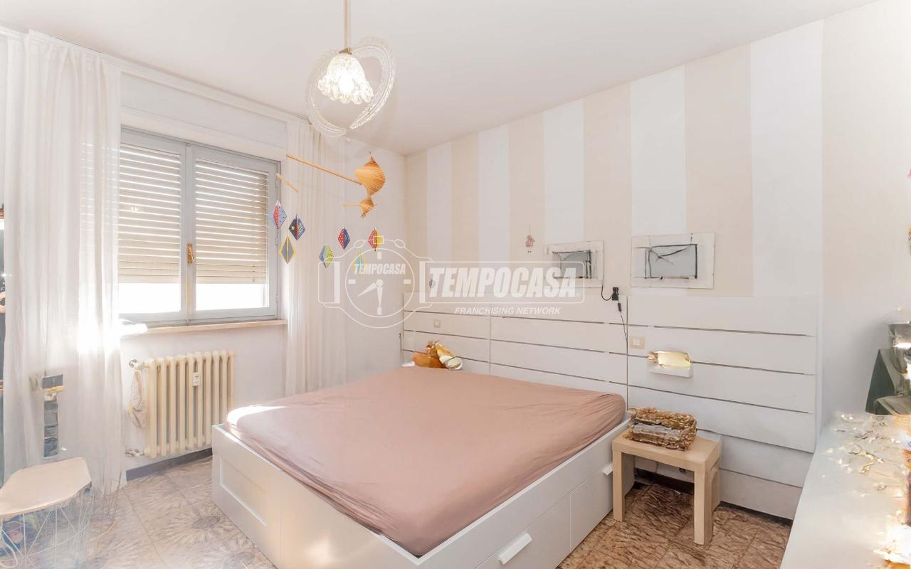 appartamento in vendita a Milano in zona Forze Armate