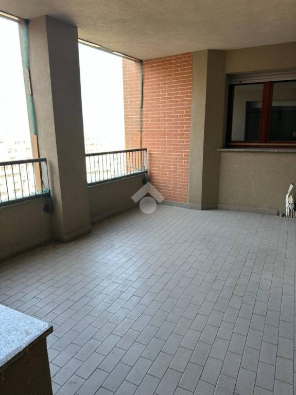 appartamento in vendita a Milano in zona Adriano