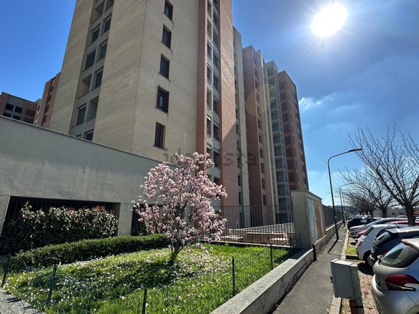 appartamento in vendita a Milano in zona Crescenzago
