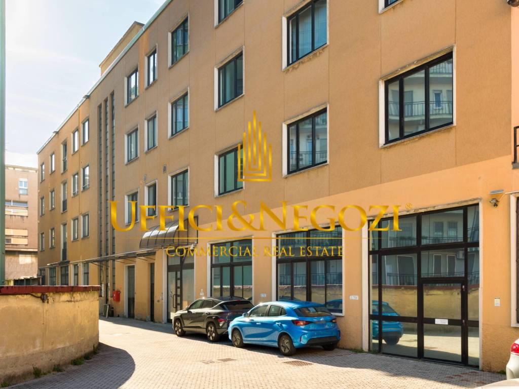 ufficio in vendita a Milano in zona Crescenzago
