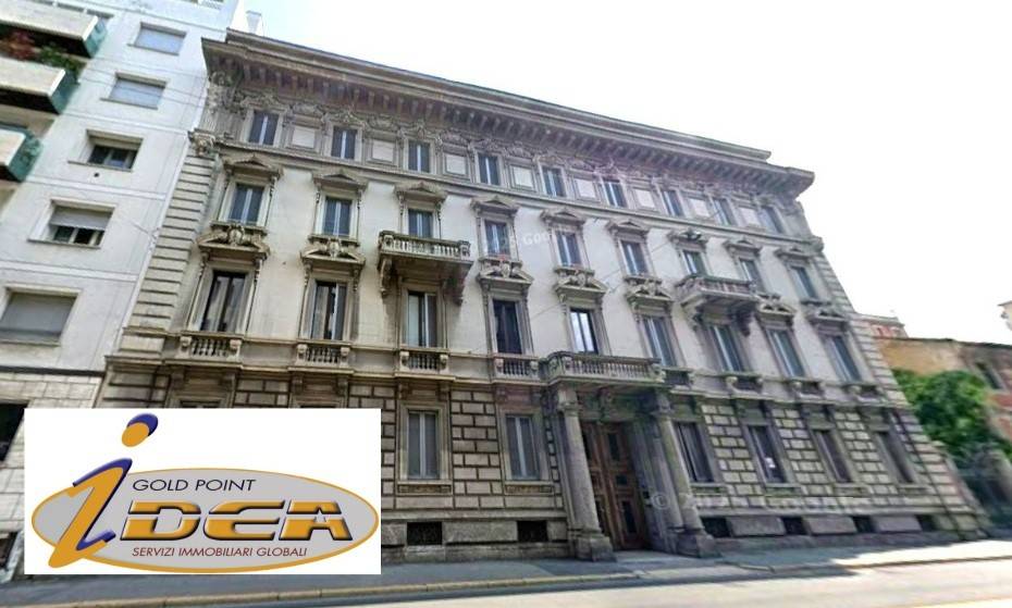 appartamento in vendita a Milano in zona Sant'Ambrogio