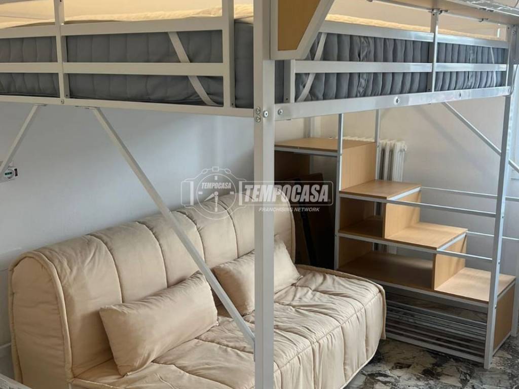 appartamento in vendita a Milano in zona Centro Direzionale