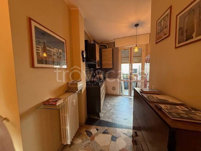 appartamento in vendita a Milano in zona Crescenzago