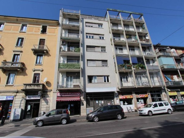 appartamento in vendita a Milano in zona Adriano