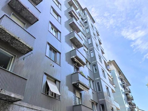 appartamento in vendita a Milano in zona Sempione