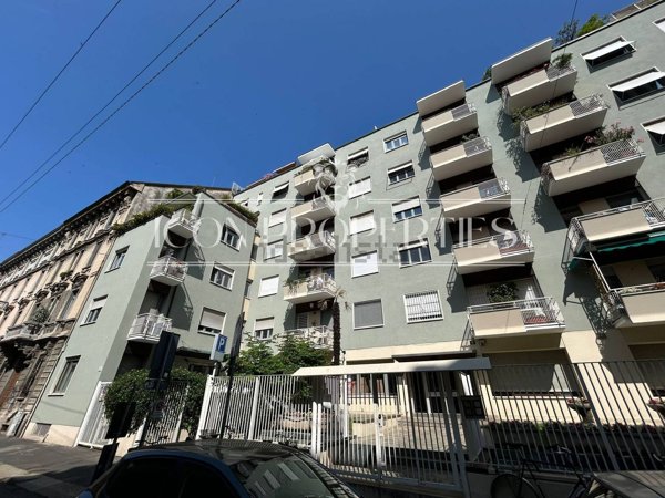 appartamento in vendita a Milano in zona Sempione