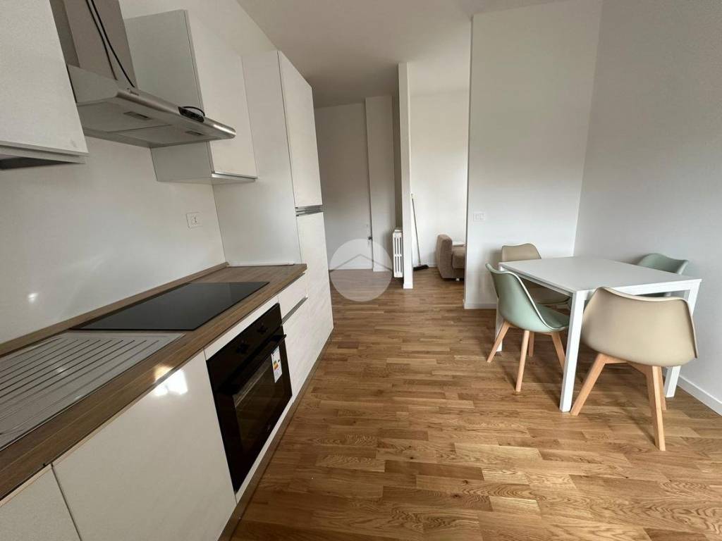 appartamento in vendita a Milano in zona Famagosta
