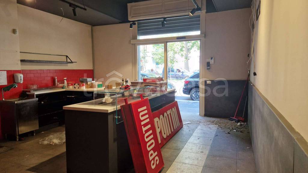 appartamento in vendita a Milano in zona Ghisolfa