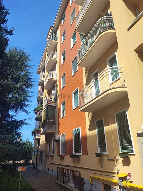 appartamento in vendita a Milano in zona Baggio