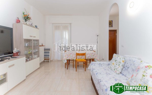 appartamento in vendita a Milano in zona Baggio