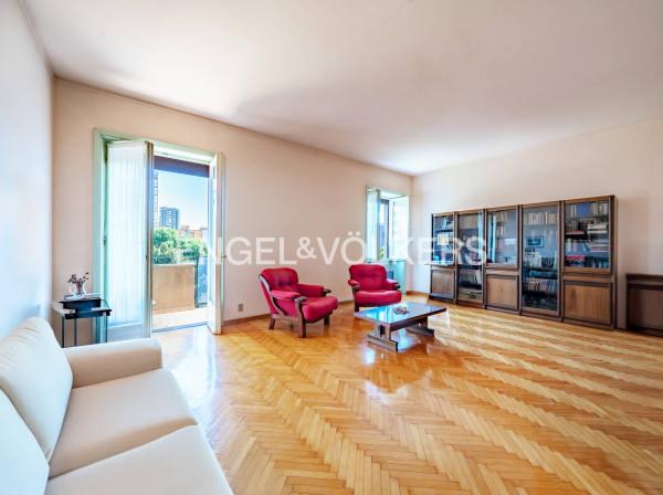 appartamento in vendita a Milano in zona Bocconi