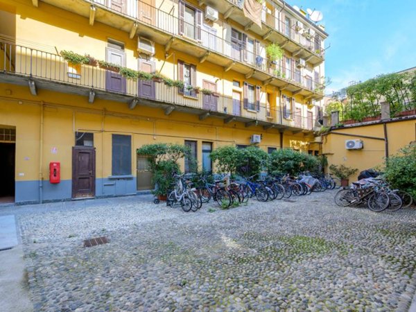 appartamento in vendita a Milano in zona Vigentino