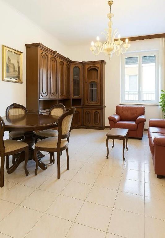 appartamento in vendita a Milano in zona Lorenteggio