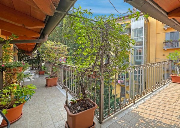 appartamento in vendita a Milano in zona Isola