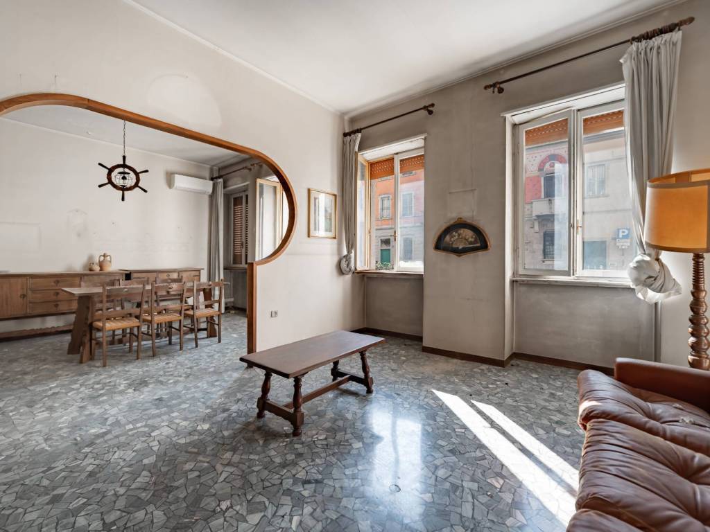 appartamento in vendita a Milano in zona Città Studi