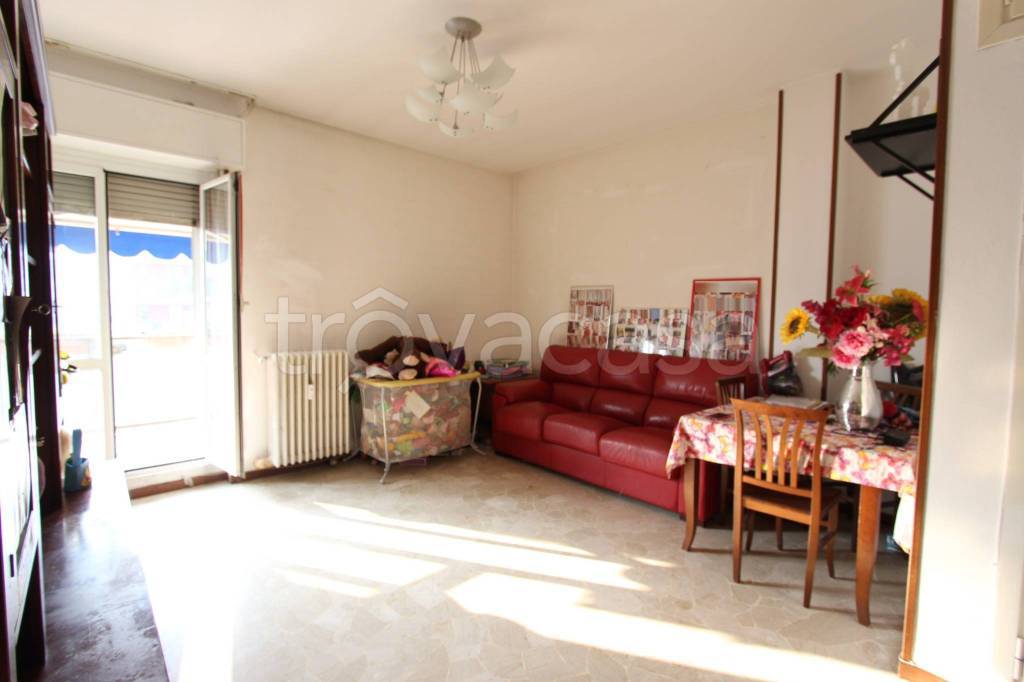 appartamento in vendita a Milano in zona Dergano