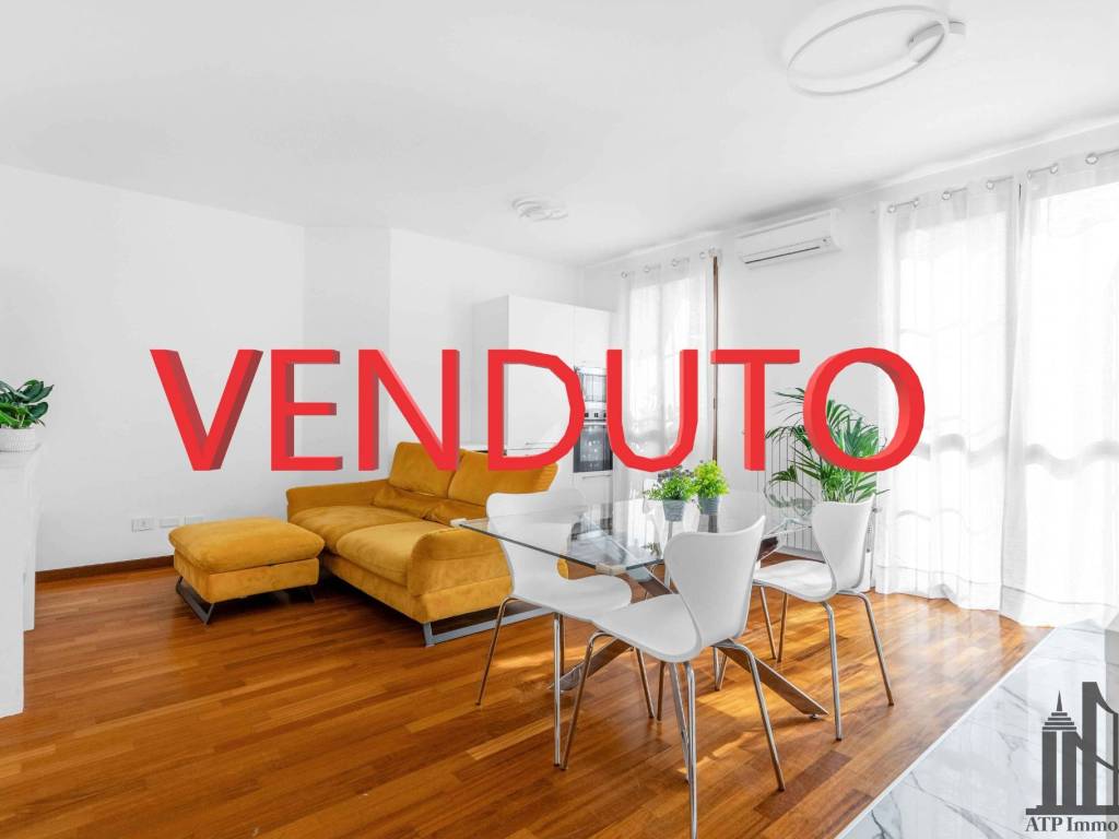 appartamento in vendita a Milano in zona Baggio