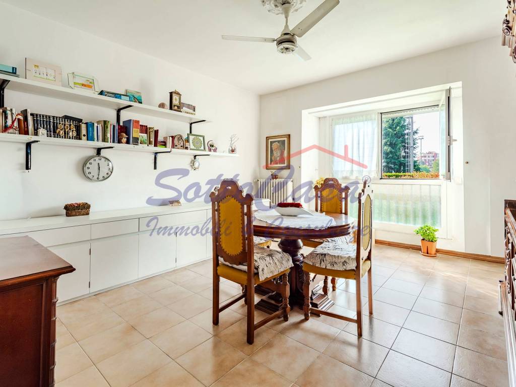appartamento in vendita a Milano in zona Gallaratese