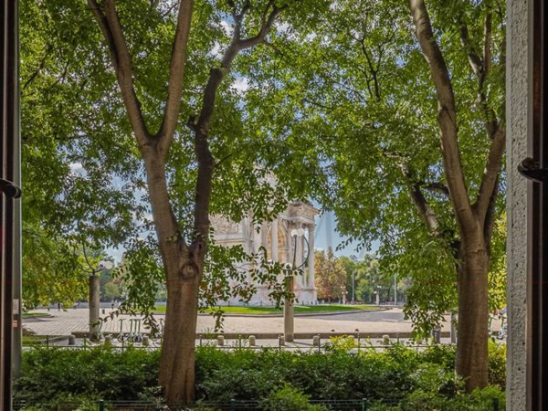 appartamento in vendita a Milano in zona Sempione