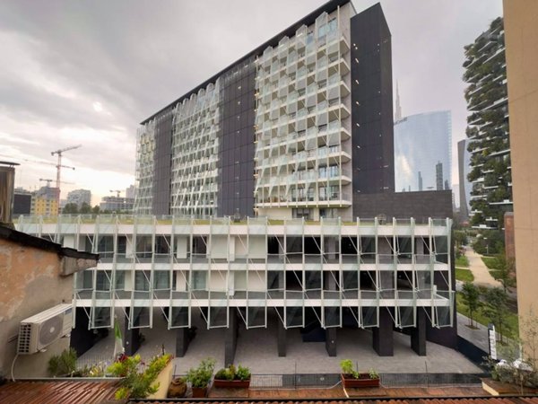 appartamento in vendita a Milano in zona Isola