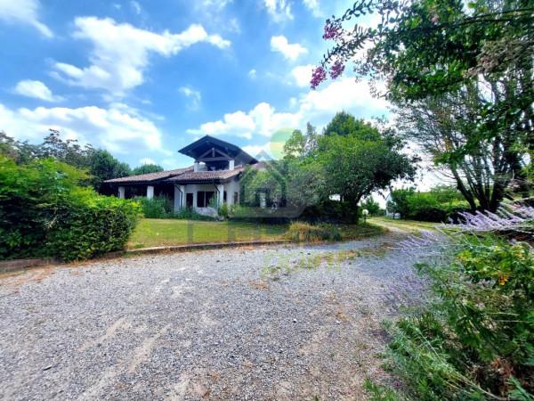 casa indipendente in vendita a Milano in zona Corvetto