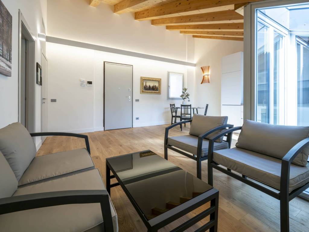 appartamento in vendita a Milano in zona Porta Romana