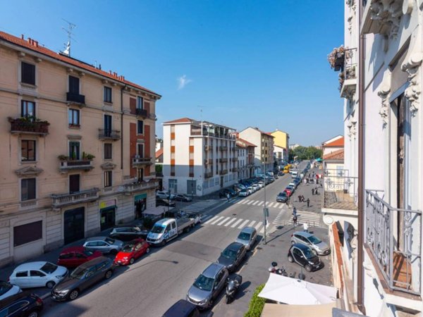 appartamento in vendita a Milano in zona Piazzale Lodi