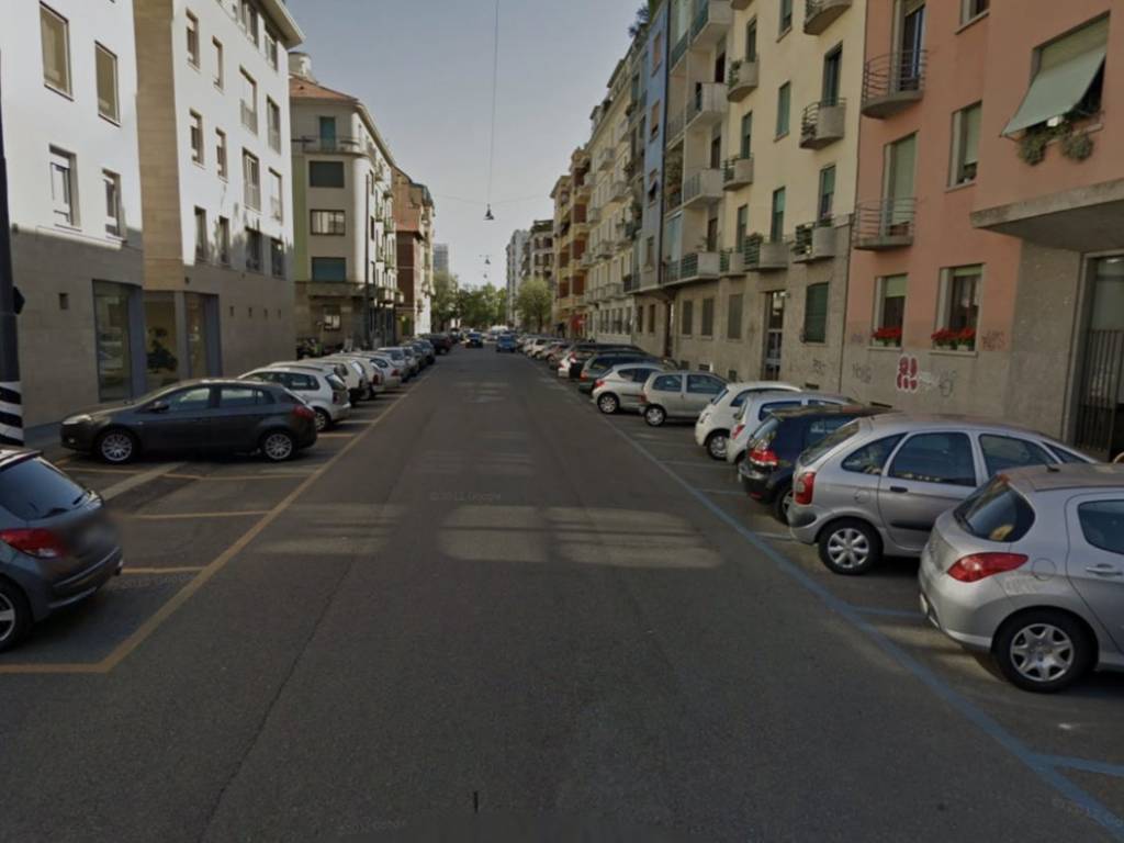 negozio in vendita a Milano in zona Città Studi