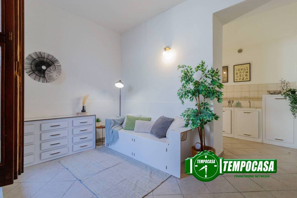 appartamento in vendita a Milano in zona Baggio