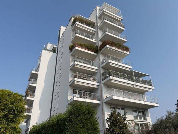appartamento in vendita a Milano in zona Affori