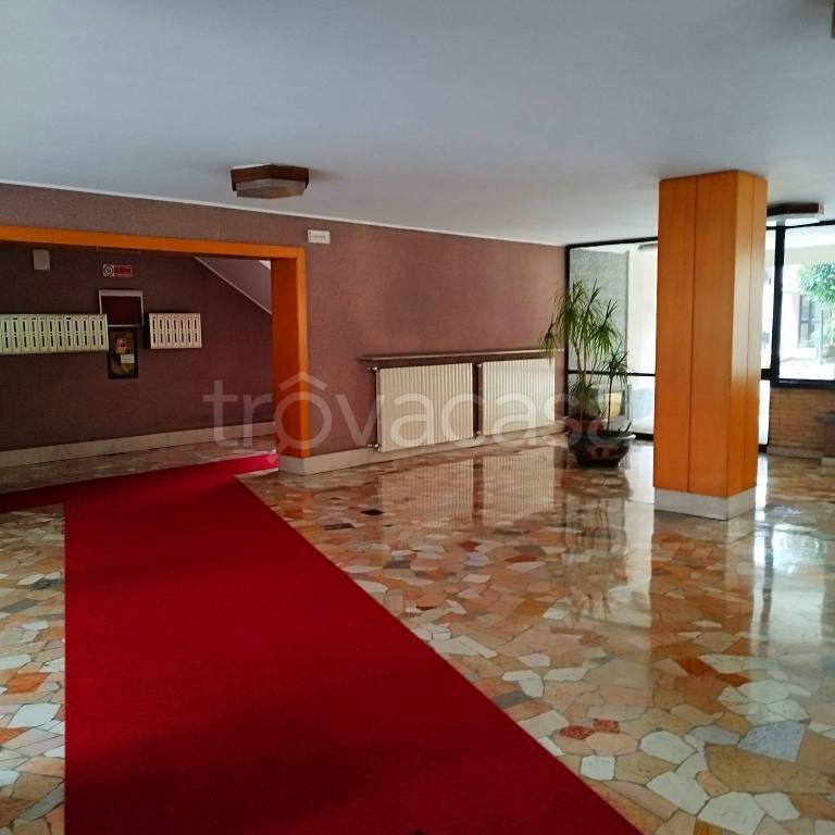 appartamento in vendita a Milano in zona Porta Vittoria