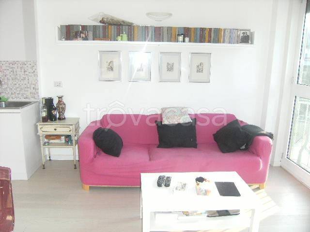 appartamento in vendita a Milano in zona XXII Marzo
