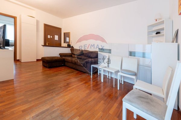 appartamento in vendita a Milano in zona Loreto