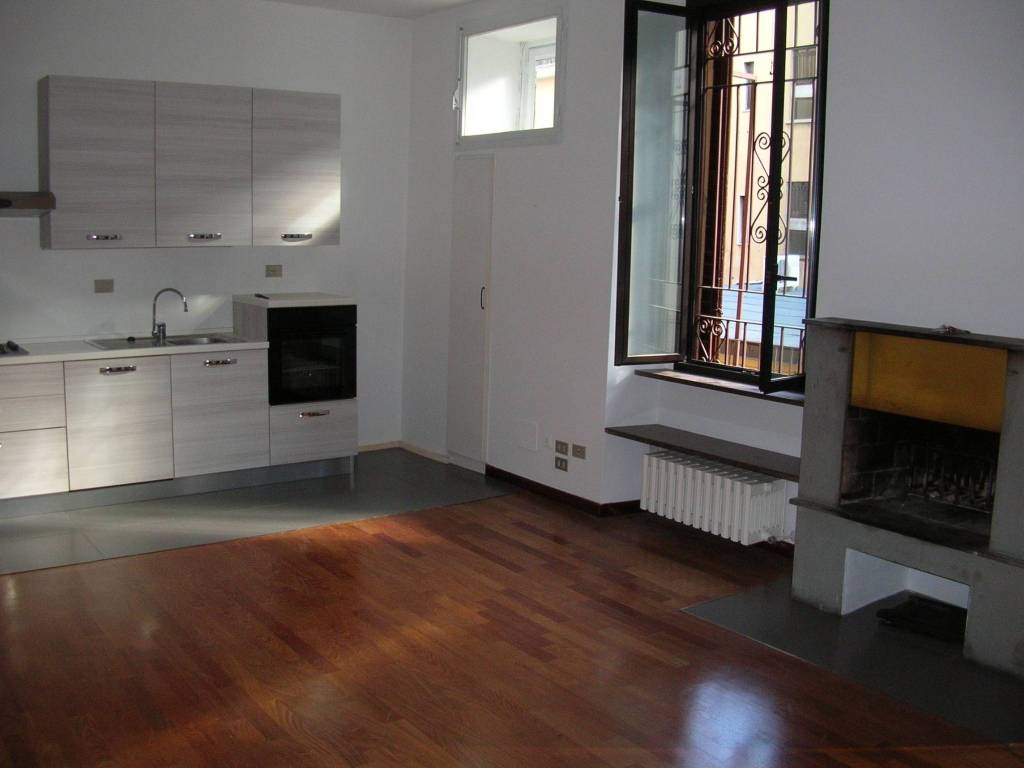 appartamento in vendita a Milano in zona Isola