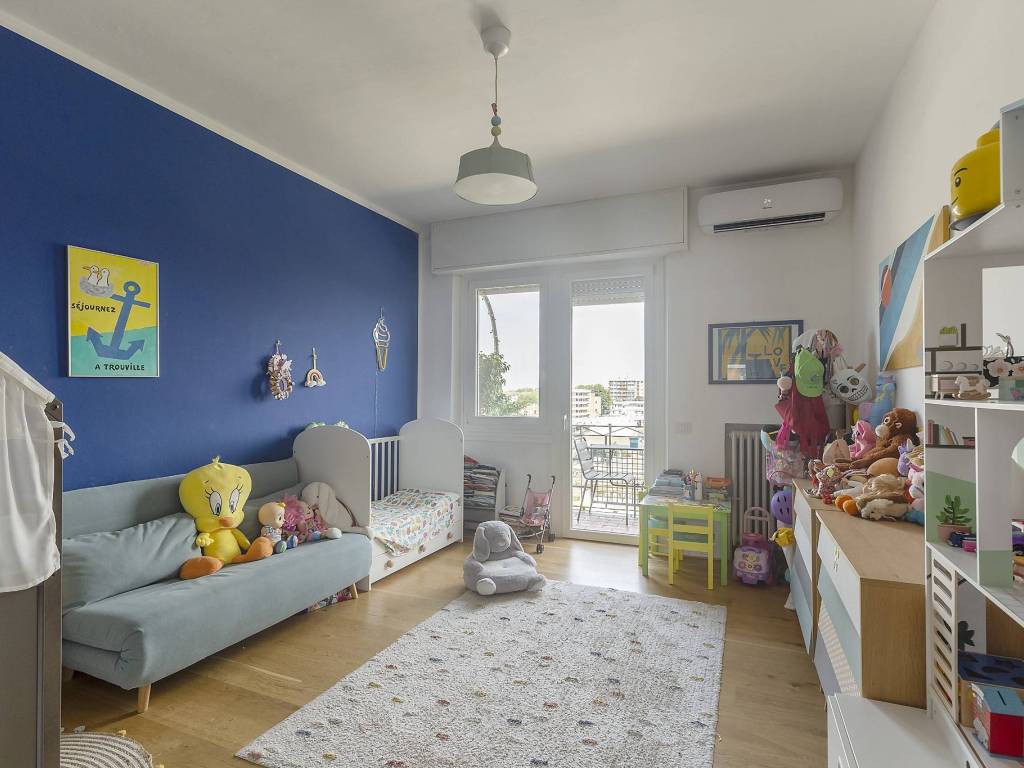 appartamento in vendita a Milano in zona Famagosta