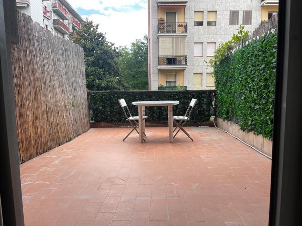 appartamento in vendita a Milano in zona Piazzale Lodi