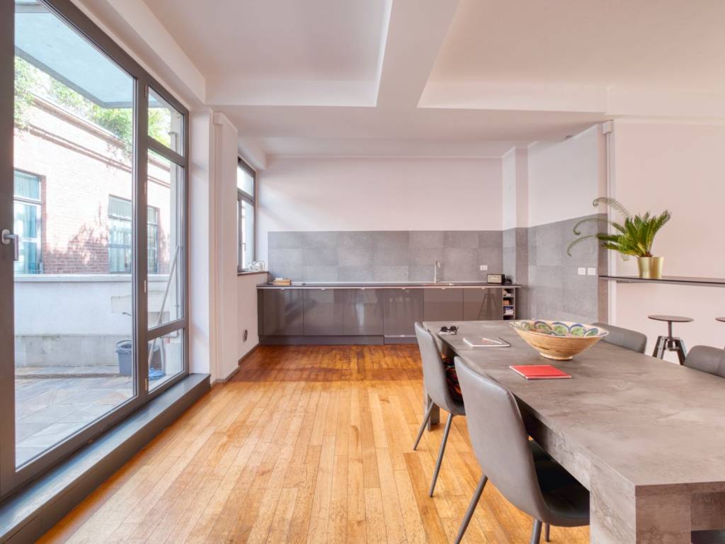 appartamento in vendita a Milano in zona Barona