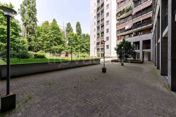 appartamento in vendita a Milano in zona Lambrate